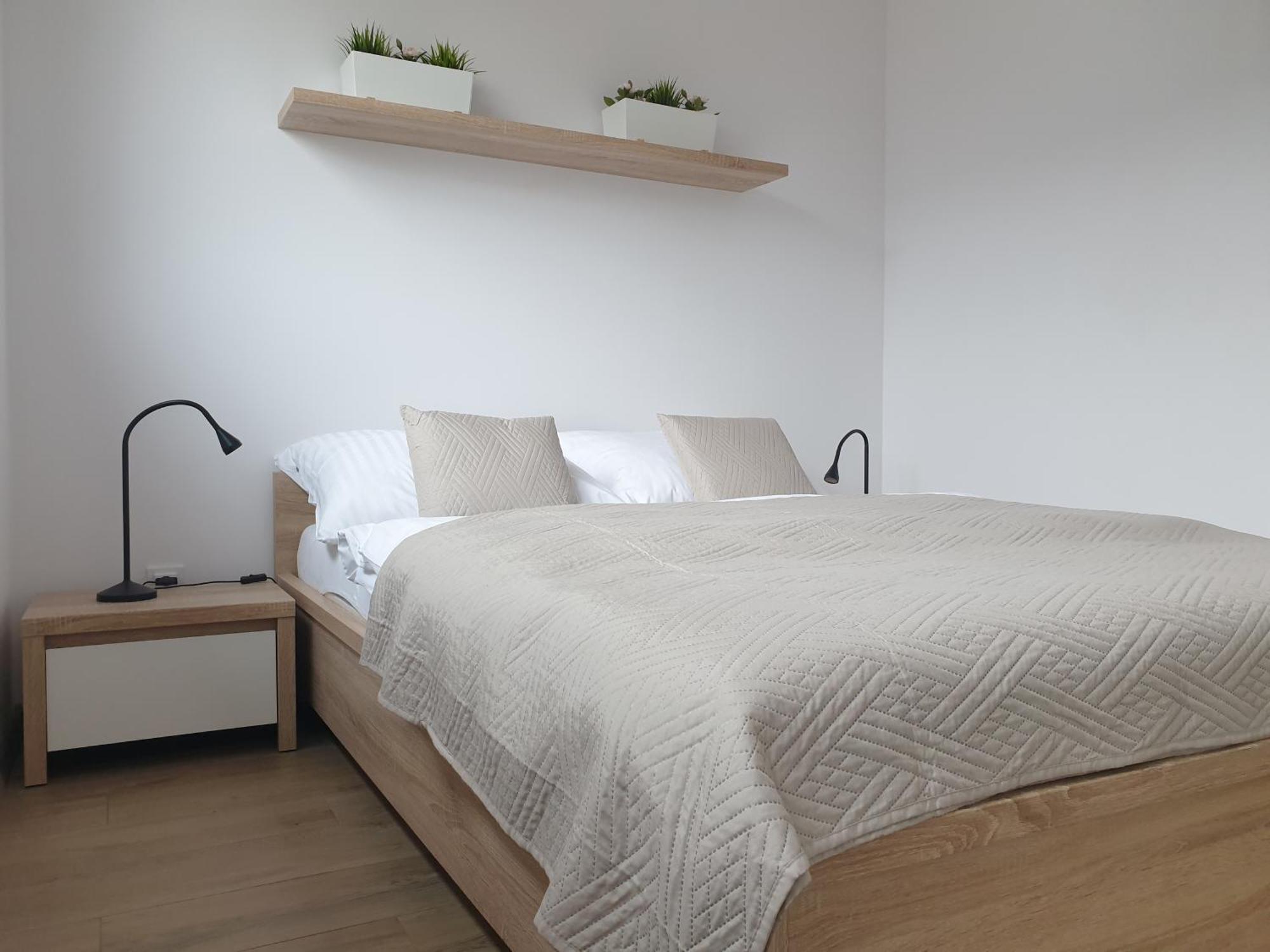 Near The Airport- Apartments Krakov Exteriér fotografie